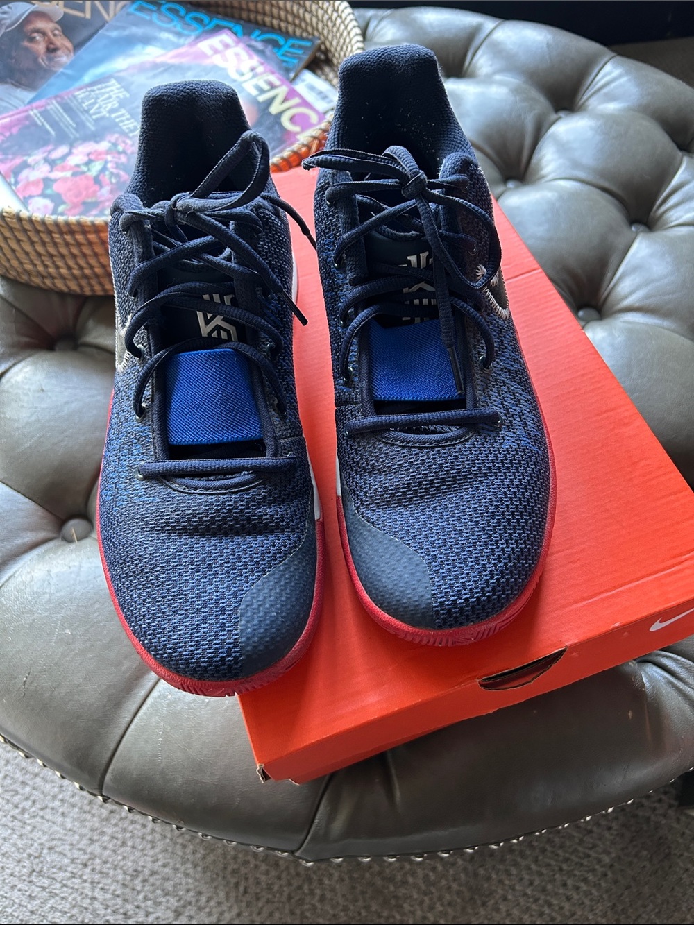 Nike Men's Navy and Red Knit Training Sneakers